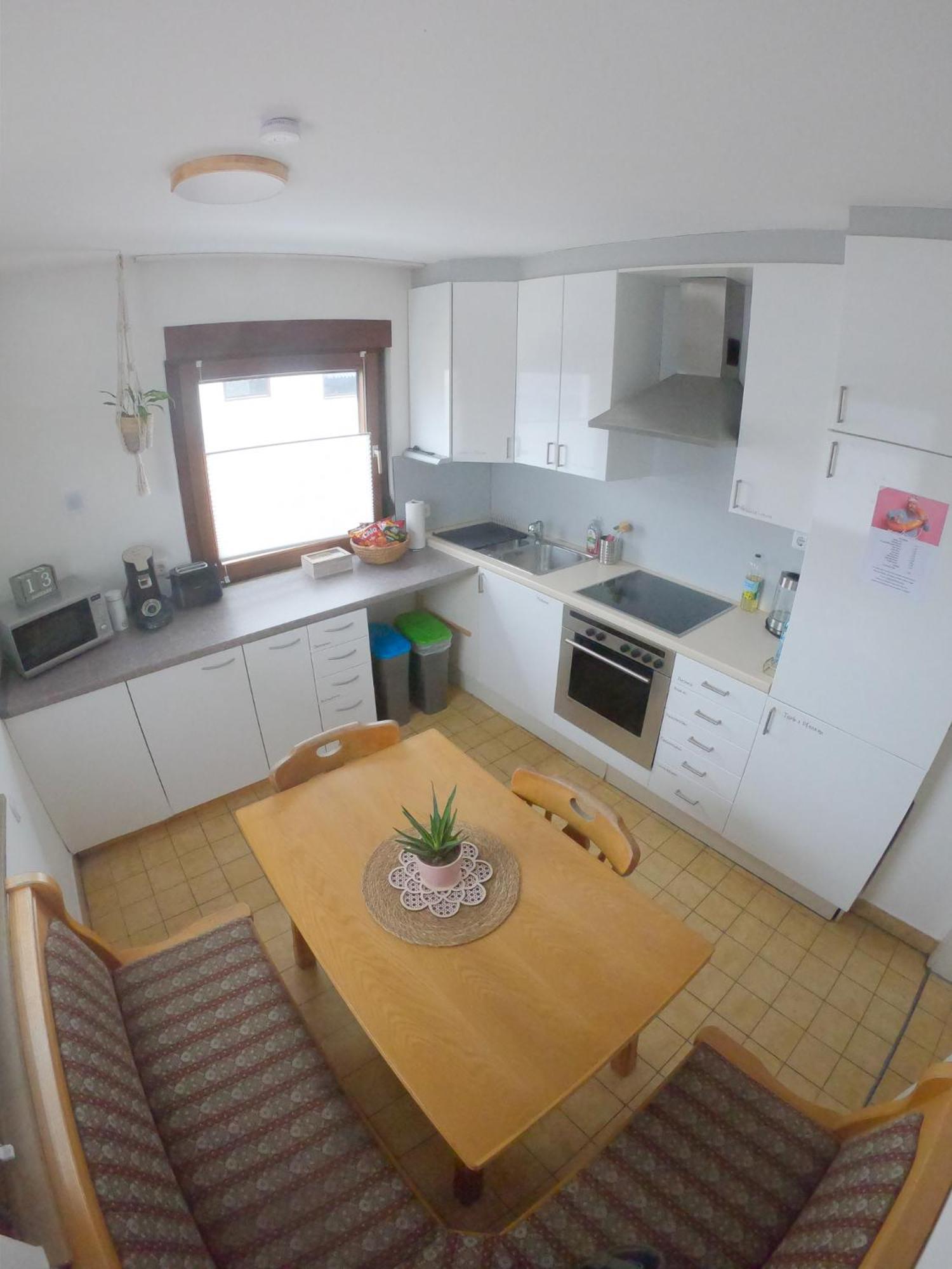 Happybnb Apartment Mit Sonniger Terrasse Lochgau Exterior photo